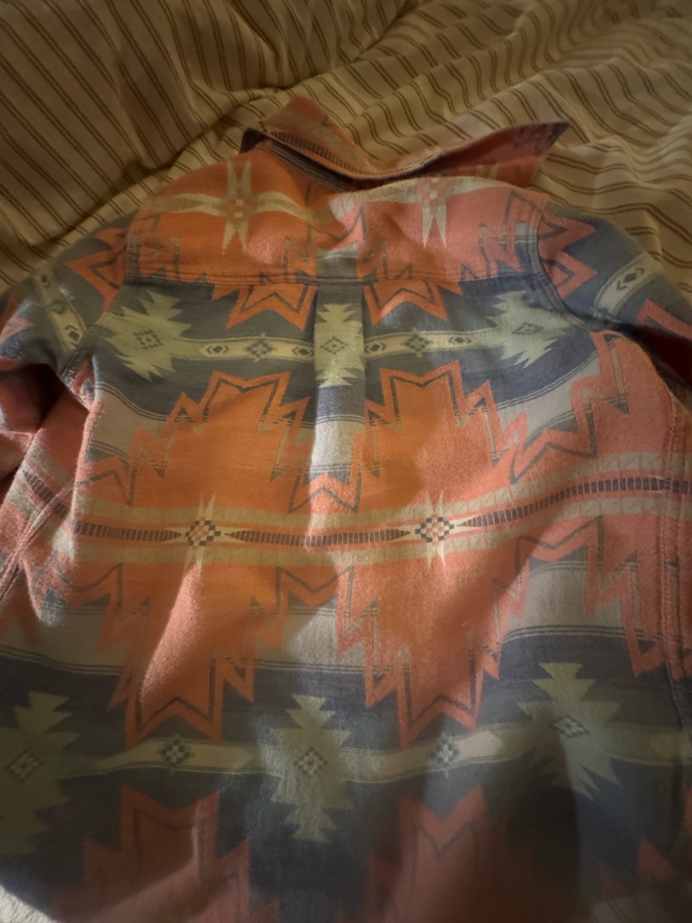 Faherty Aztec Artist Series Button-Up Jacket - Rust & Slate Blue - Picture 4 of 4